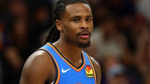 Cason Wallace, disputando un partido con los Thunder.