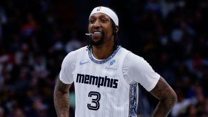 Kentavious Caldwell-Pope disputando un partido con los Memphis Grizzlies.