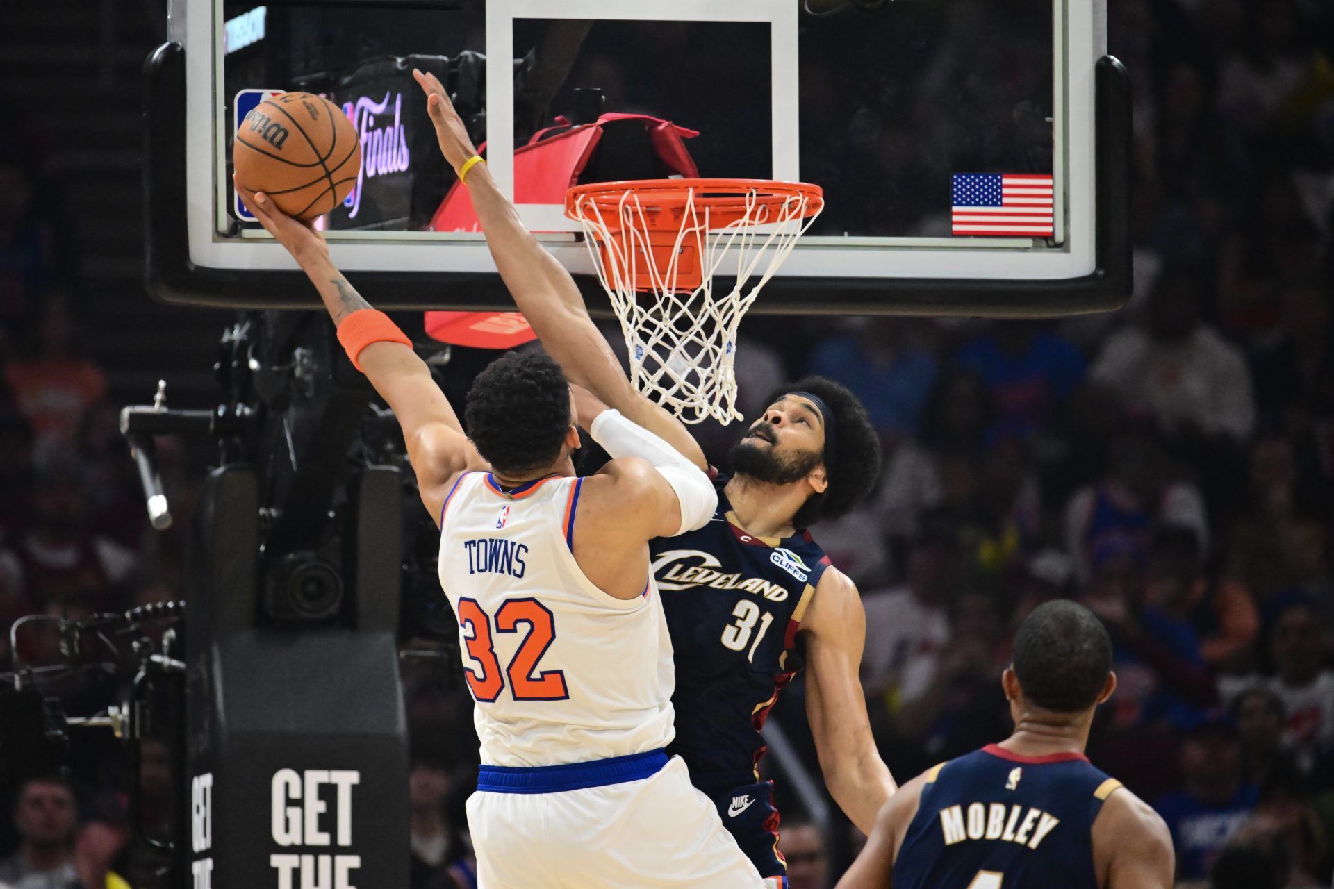 Jarrett Allen para cerrar el quinteto de los Hawks
