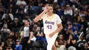 Cameron Carr se estrena con buen pie