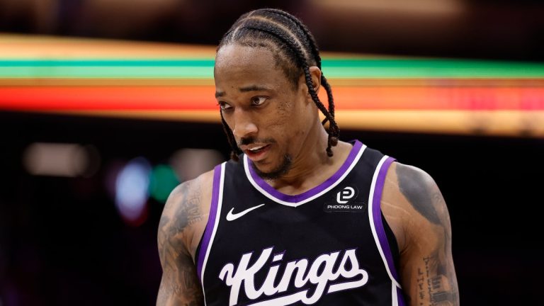 DeRozan queda libre