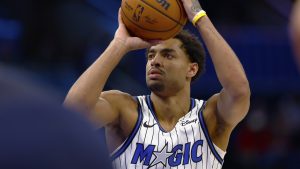 Jett Howard, disputando un partido con los Orlando Magic.