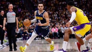 Tyus Jones se queda en Denver