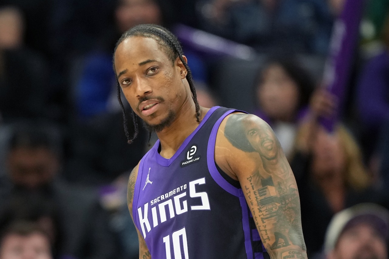 DeMar DeRozan acuerda un año con los Nuggets