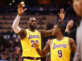 Rajon Rondo y LeBron James con los Lakers