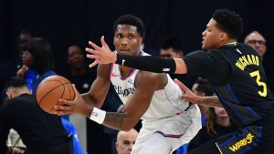 Bennedict Mathurin, disputando un partido con los Clippers.