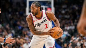 Kawhi sigue esperando