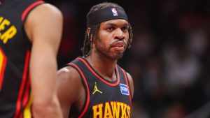 Buddy Hield, disputando un partido con los Atlanta Hawks.