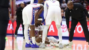 Los 76ers pierden a Hukporti