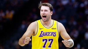 Luka Doncic abre la pretemporada de los Lakers con una gran actuación