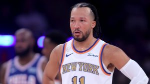 Jalen Brunson, disputando un partido con los New York Knicks.